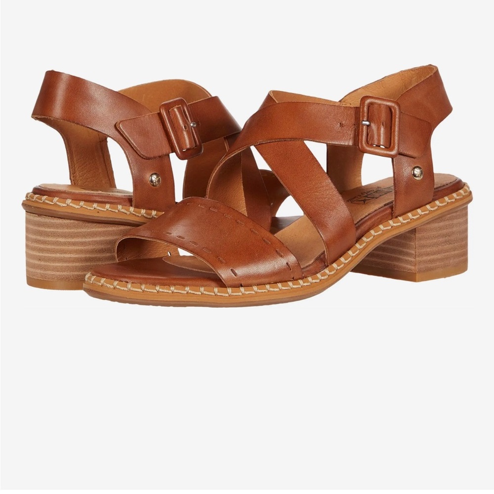 NIB Pikolinos Blanes Sandals in Champagne size 41